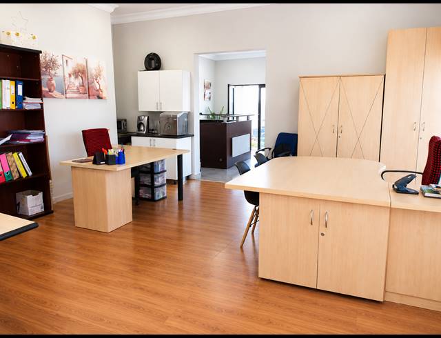 79M² OFFICE TO LET IN ELDORAIGNE